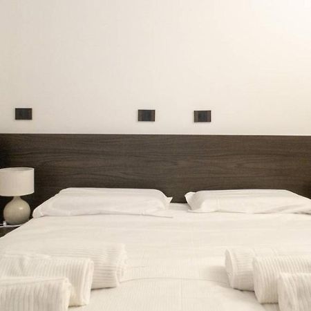 Madonnina Apartment Milan Exterior photo