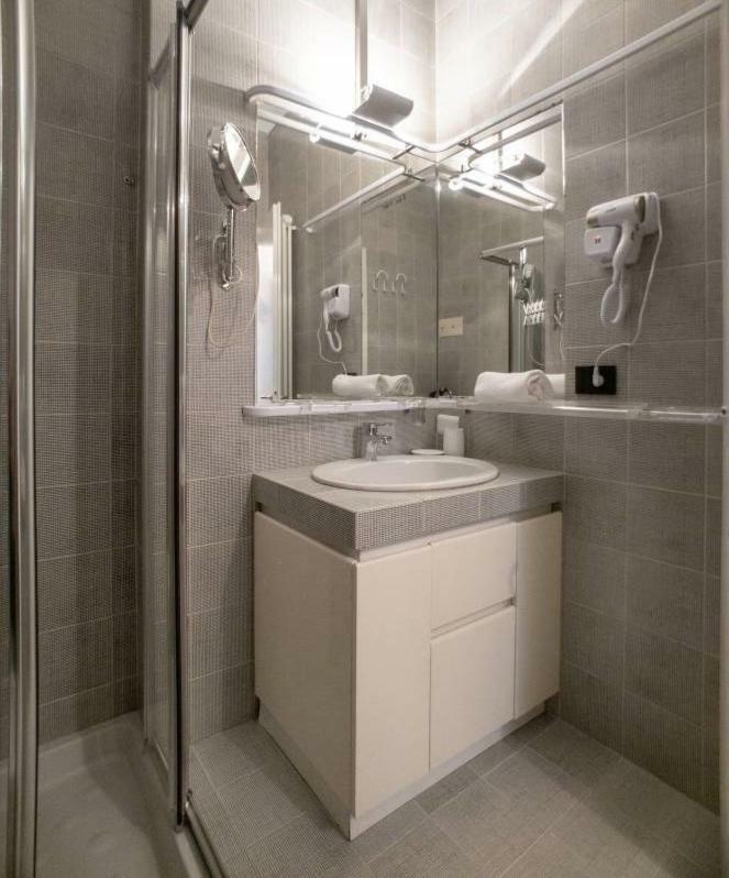 Madonnina Apartment Milan Exterior photo